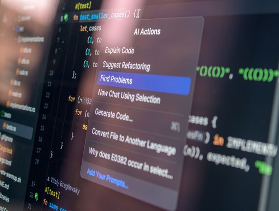 AGENTES DE INTELIGENCIA ARTIFICIAL: ¿QUÉ LOS DIFERENCIA DE OTRAS HERRAMIENTAS DE IA?